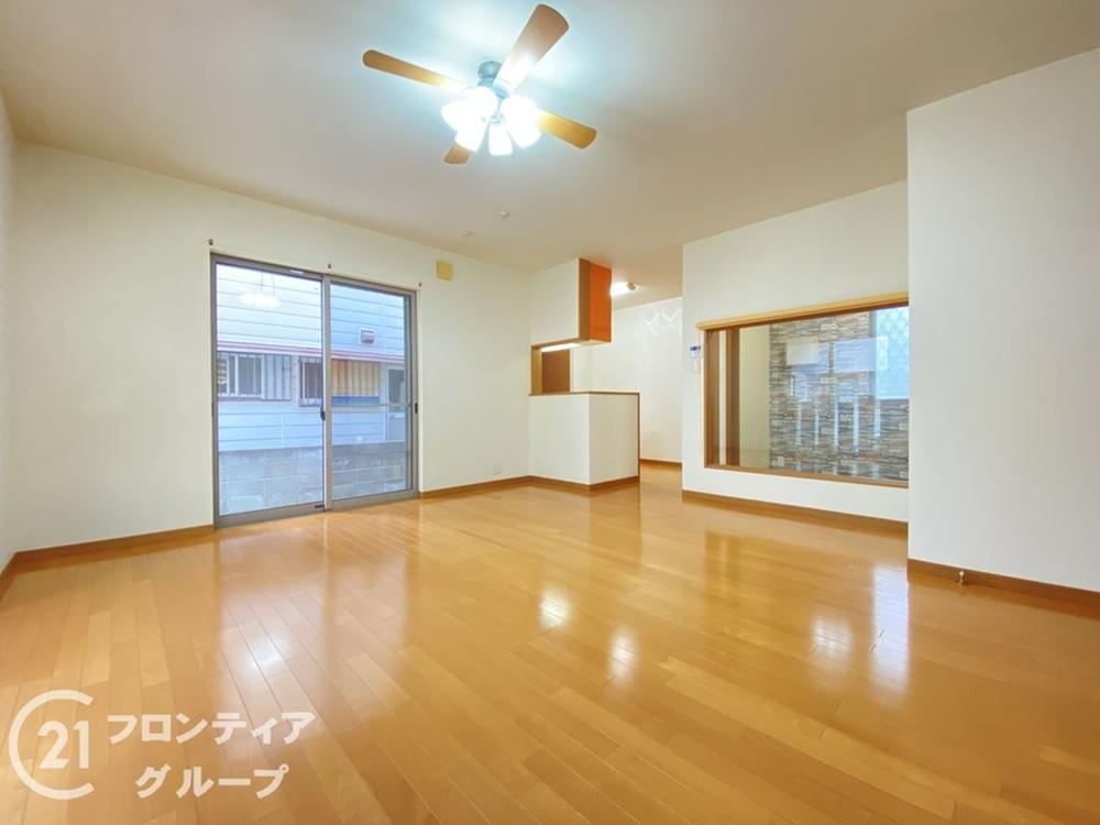 3LDK house in Tarumi Ward, Kobe, Hyogo - Photo 1