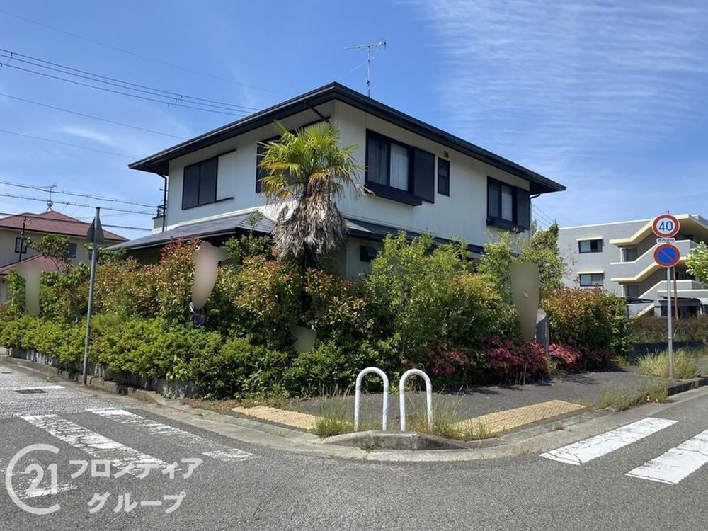5LDK house in Nishi Ward, Kobe, Hyogo - Photo 1