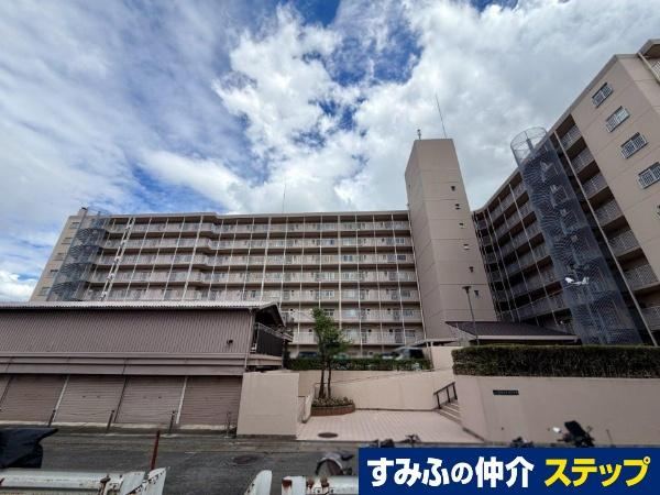 4LDK apartment in Fushimi Ward, Kyoto - Photo 1