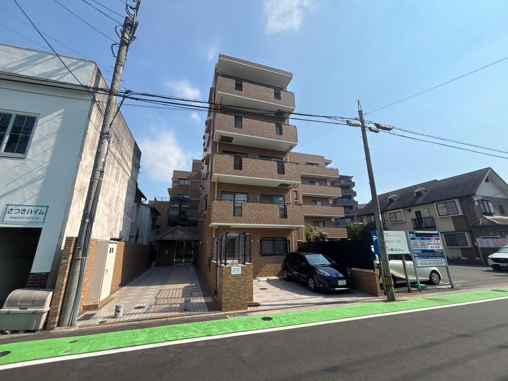 2LDK apartment in Chuo Ward, Fukuoka - Photo 1