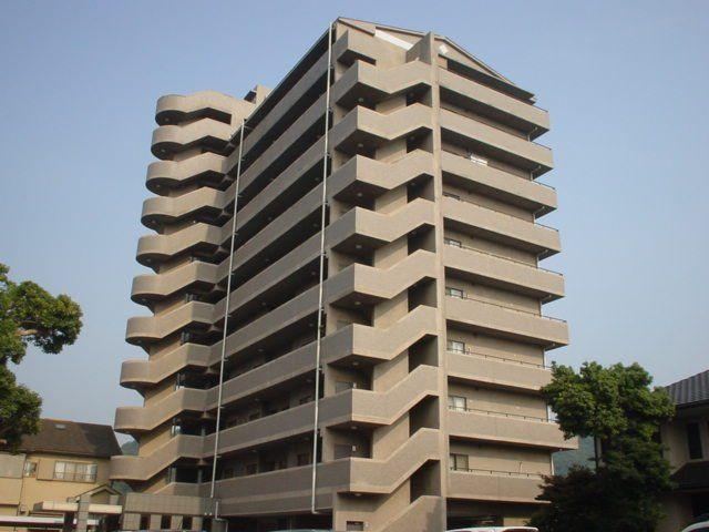 4LDK apartment in Numazu, Shizuoka - Photo 1