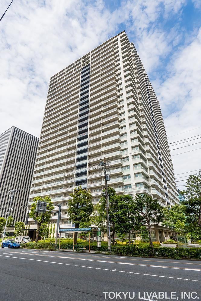 3LDK apartment in Shinagawa Ward, Tokyo - Photo 1