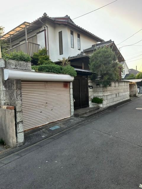 6LDK+2S house in Urawa Ward, Saitama - Photo 1