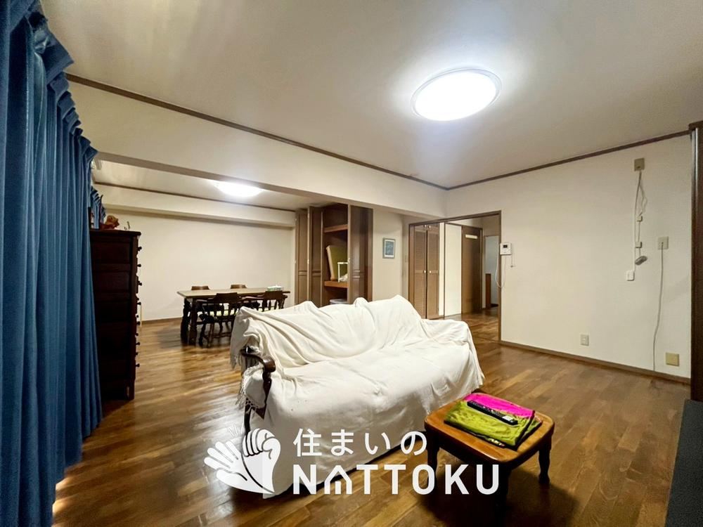 2LDK apartment in Hirakata, Osaka - Photo 1