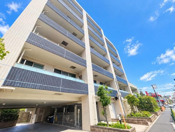 3LDK apartment in Nerima Ward, Tokyo - Photo 1