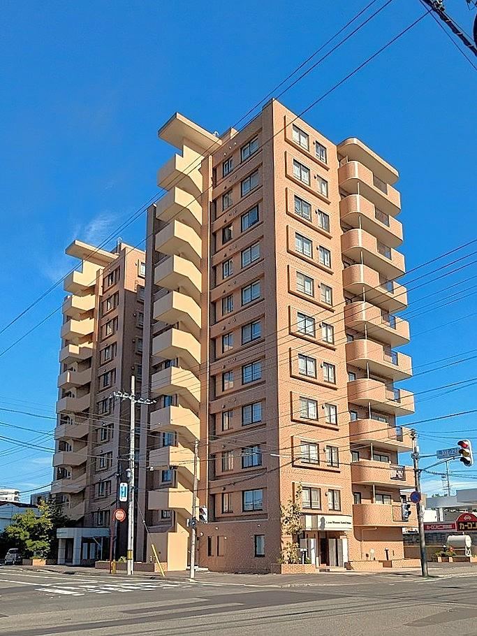 3LDK apartment in Chuo Ward, Sapporo, Hokkaido - Photo 1