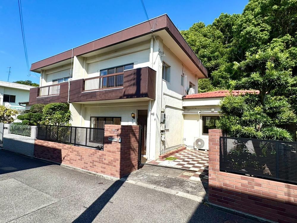 3LDK house in Tarumi Ward, Kobe, Hyogo - Photo 1
