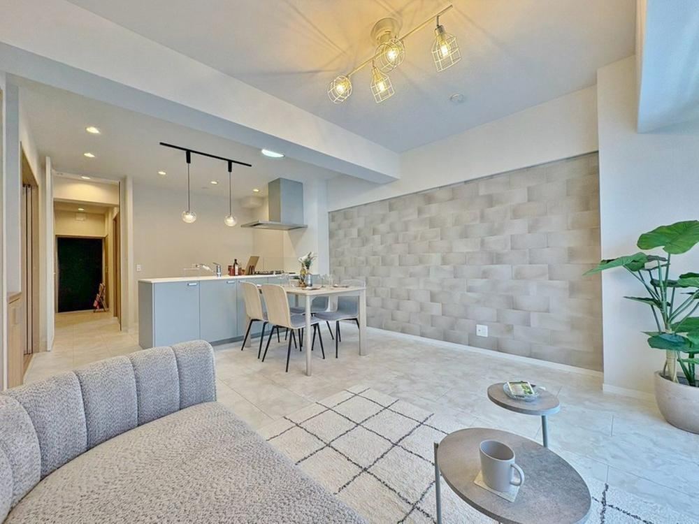 2LDK+S apartment in Matsudo, Chiba - Photo 1