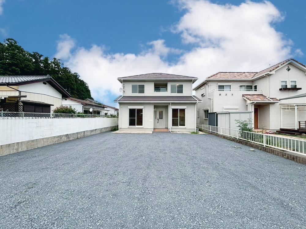 4LDK+S house in Hitachinaka, Ibaraki - Photo 1