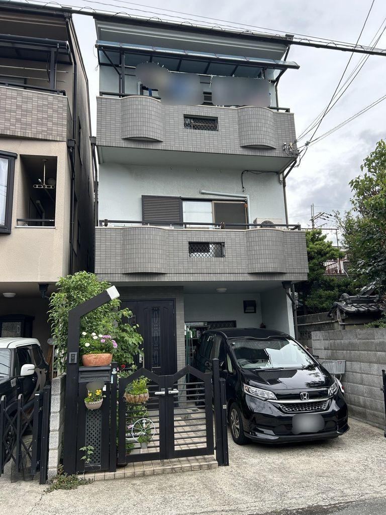 6LDK house in Higashiosaka, Osaka - Photo 1