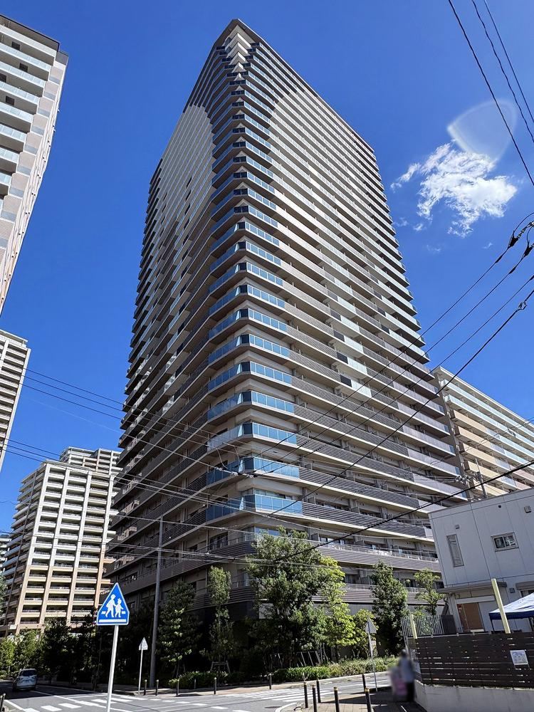 3LDK+S apartment in Kashiwa, Chiba - Photo 1