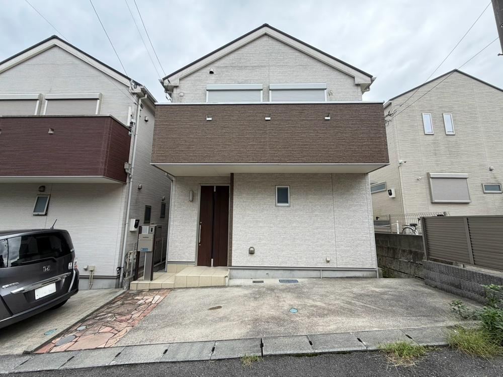 4LDK house in Minami Ward, Yokohama, Kanagawa - Photo 1