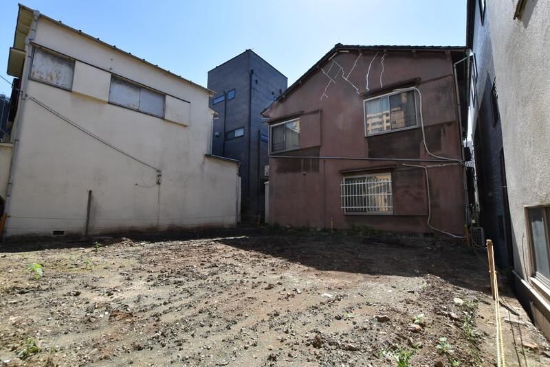 79 m² land in Shinjuku Ward, Tokyo - Photo 1