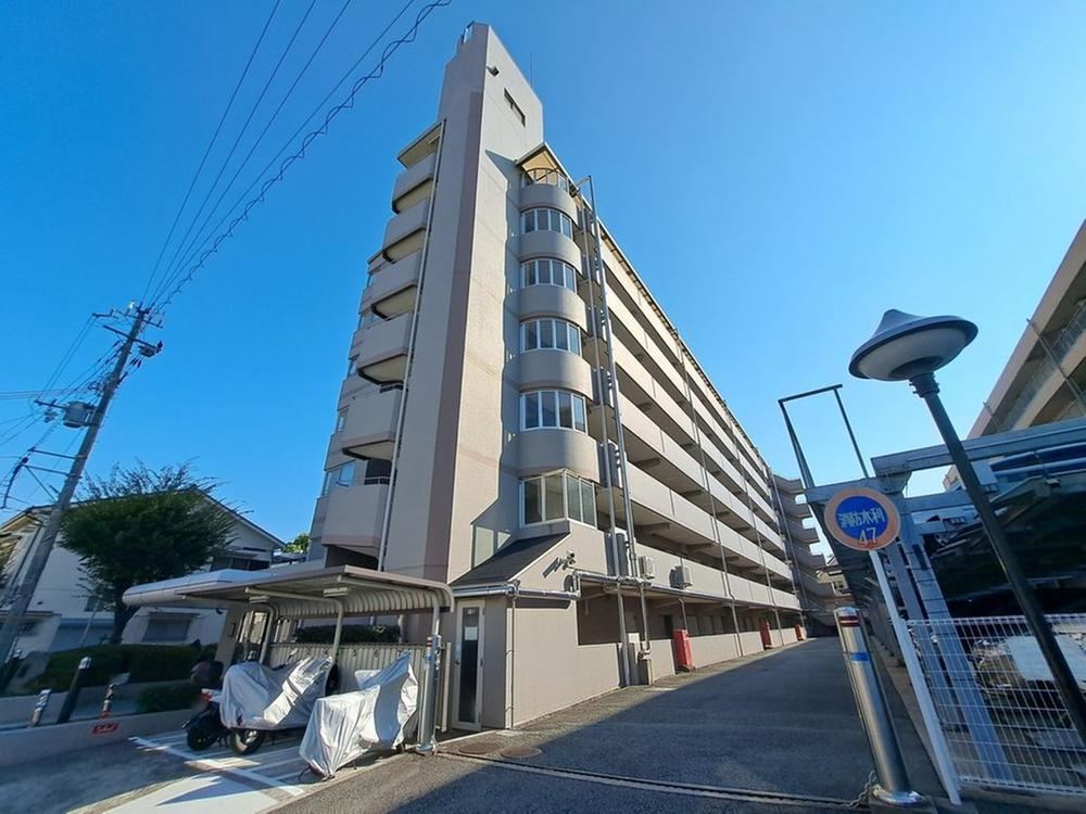 2LDK apartment in Amagasaki, Hyogo - Photo 1