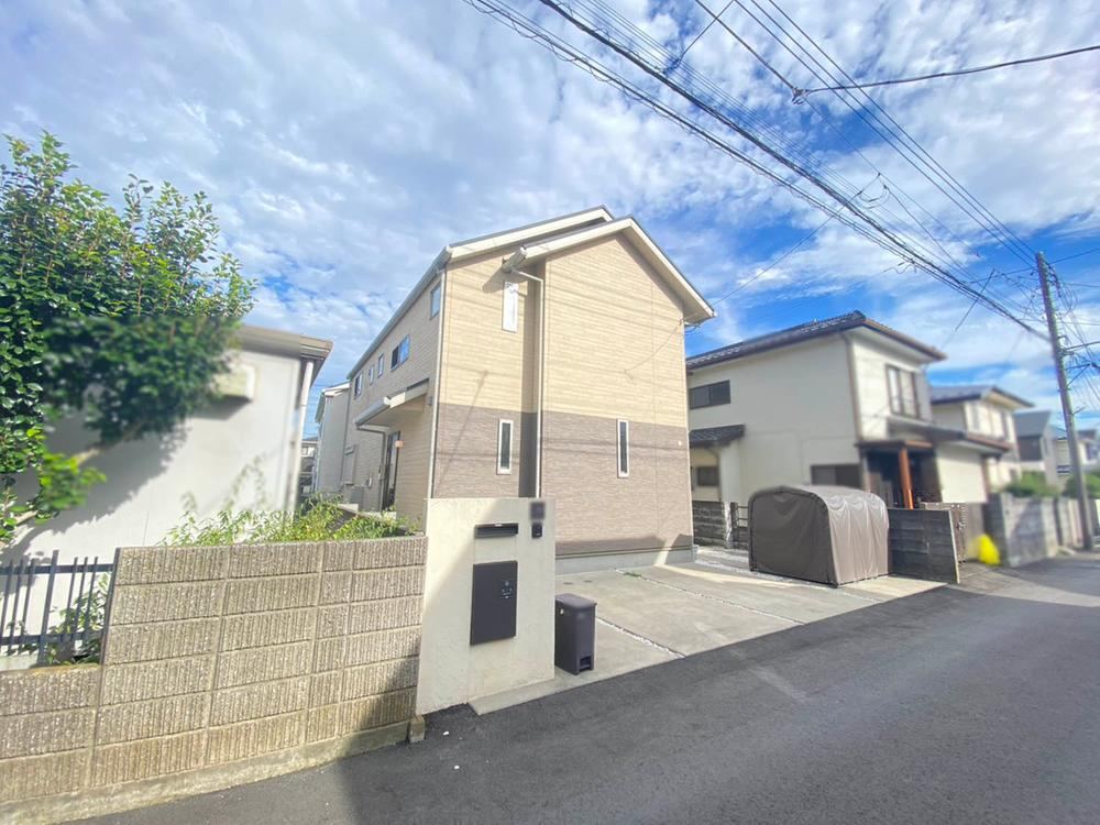 4LDK house in Akishima, Tokyo - Photo 1