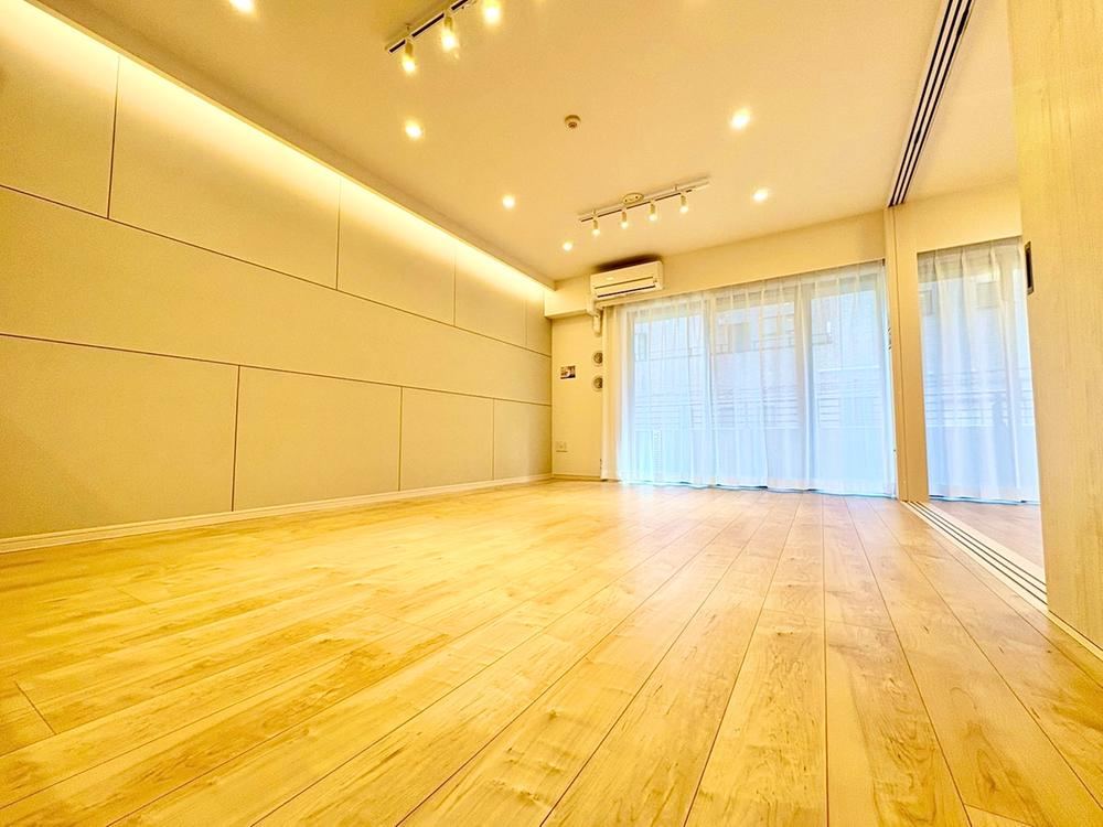 2LDK+S apartment in Edogawa Ward, Tokyo - Photo 1