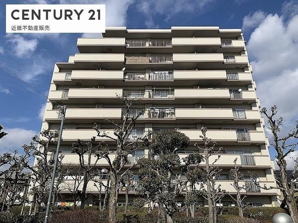 4LDK apartment in Kashihara, Nara - Photo 1