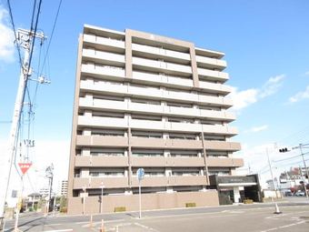 2LDK apartment in Marugame