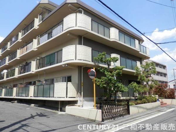 2LDK apartment in Ukyo Ward, Kyoto - Photo 1
