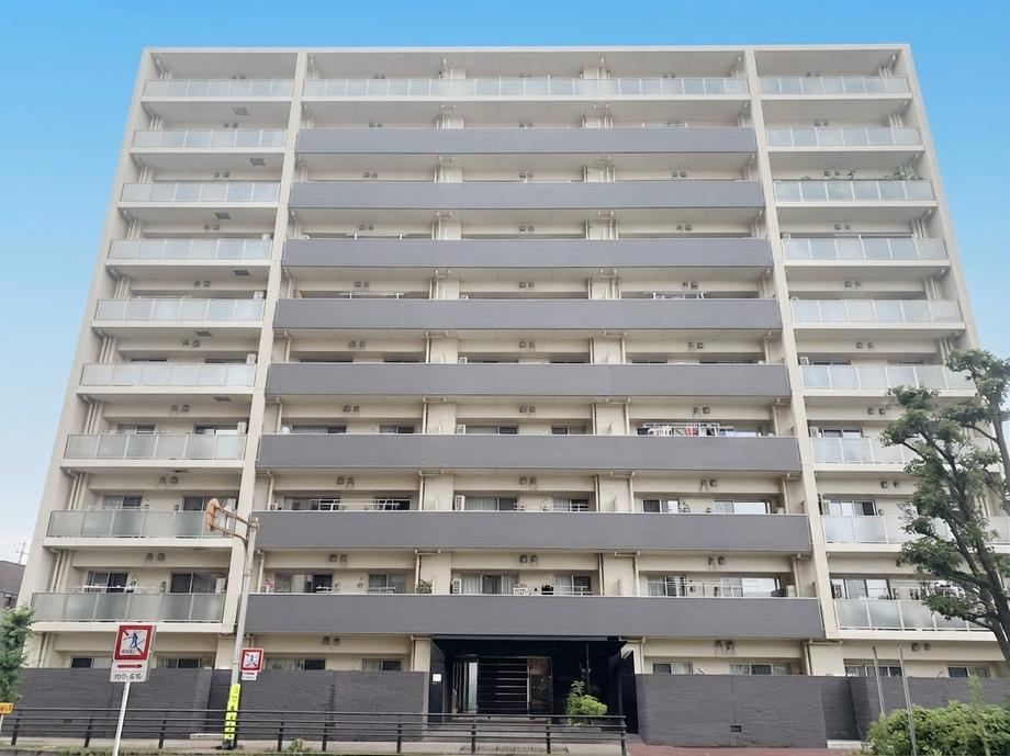 2LDK apartment in Shimizu Ward, Shizuoka - Photo 1