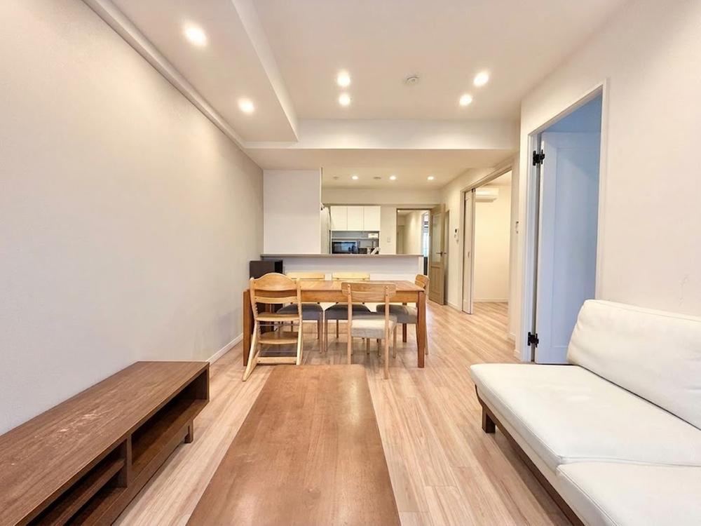 2LDK+S apartment in Katsushika Ward, Tokyo - Photo 1