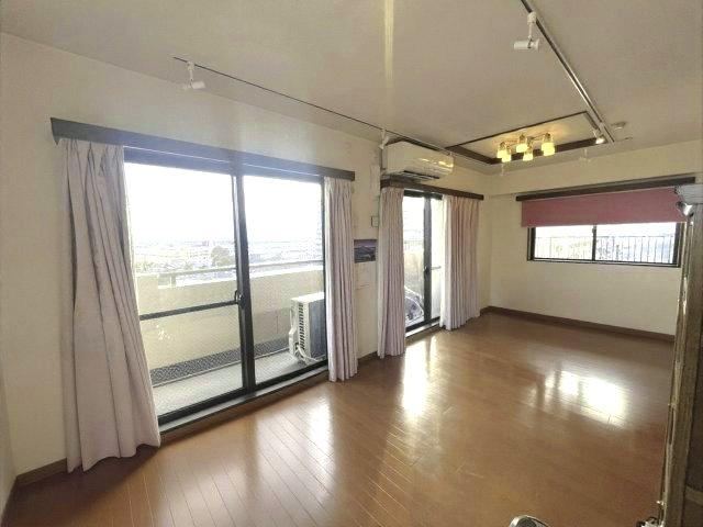 2LDK+S apartment in Chuo Ward, Saitama - Photo 1