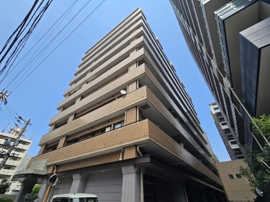 4LDK apartment in Naka Ward, Nagoya, Aichi - Photo 1