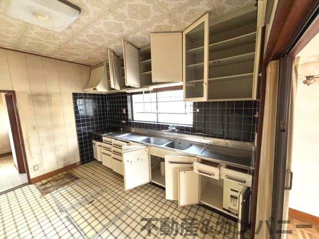 4LDK+S house in Matsuyama, Ehime - Photo 1
