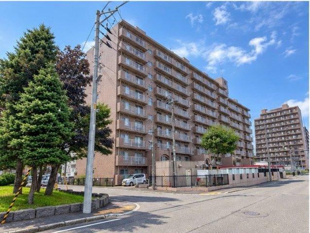 3LDK apartment in Nishi Ward, Sapporo, Hokkaido - Photo 1