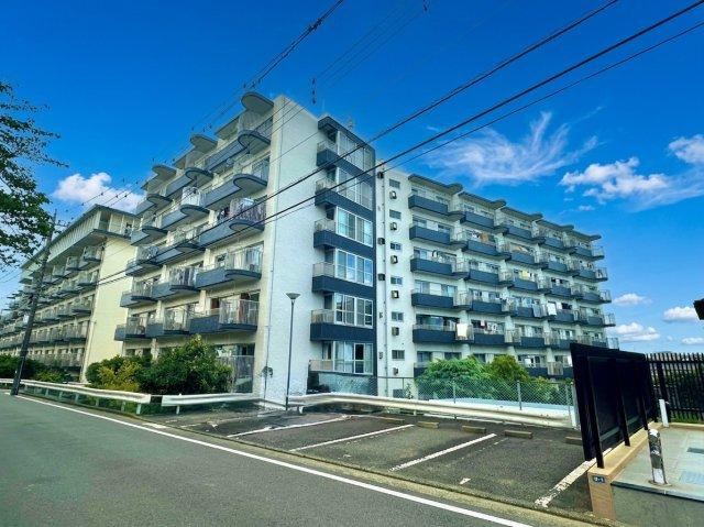 2LDK apartment in Minami Ward, Yokohama, Kanagawa - Photo 1