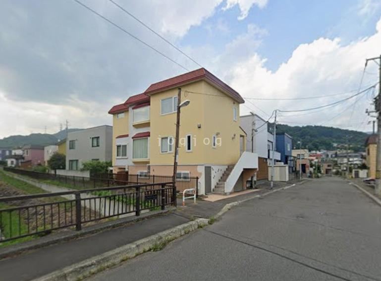 4LDK house in Nishi Ward, Sapporo, Hokkaido - Photo 1