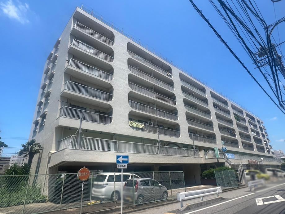 4DK apartment in Kashiwa, Chiba - Photo 1