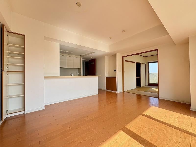 4LDK apartment in Asahi Ward, Yokohama, Kanagawa - Photo 1