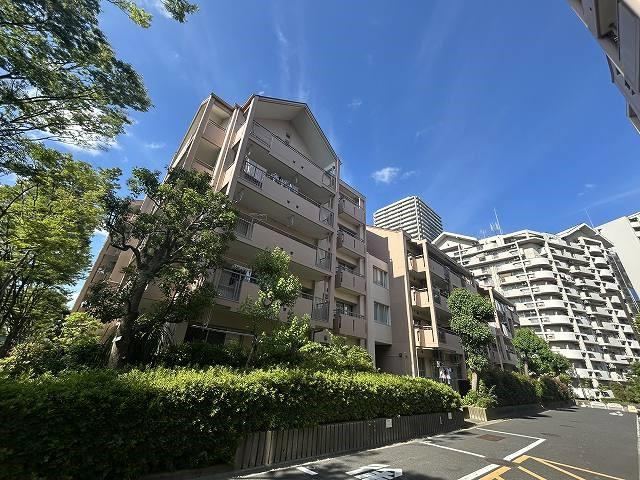 3LDK apartment in Edogawa Ward, Tokyo - Photo 1
