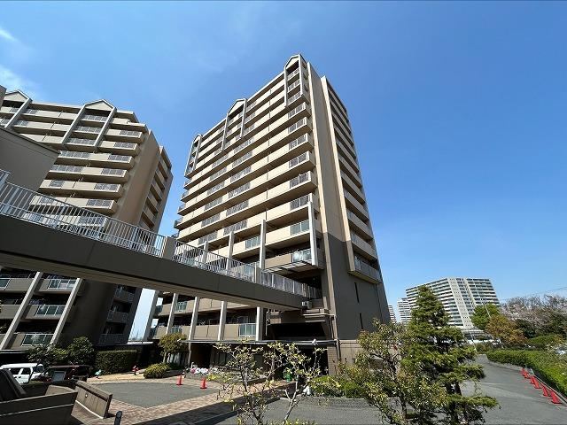 3LDK apartment in Izumi, Osaka - Photo 1