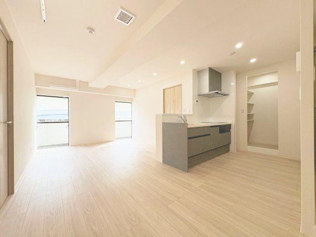 2LDK apartment in Kanagawa Ward, Yokohama, Kanagawa - Photo 1
