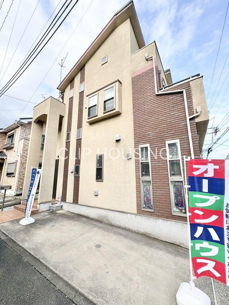 4LDK house in Atsugi, Kanagawa - Photo 1