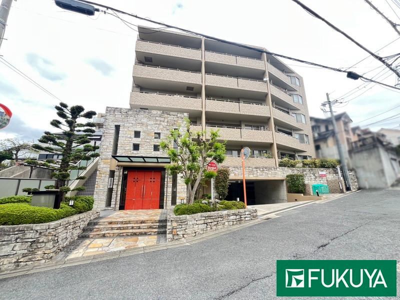 3LDK apartment in Nara, Nara - Photo 1