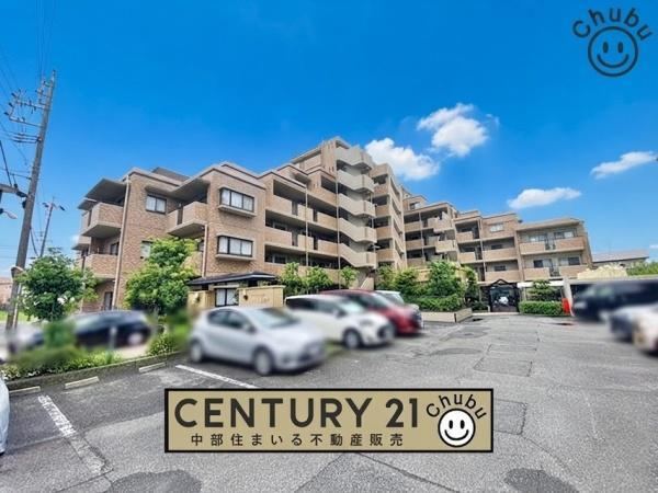3LDK apartment in Kariya, Aichi - Photo 1