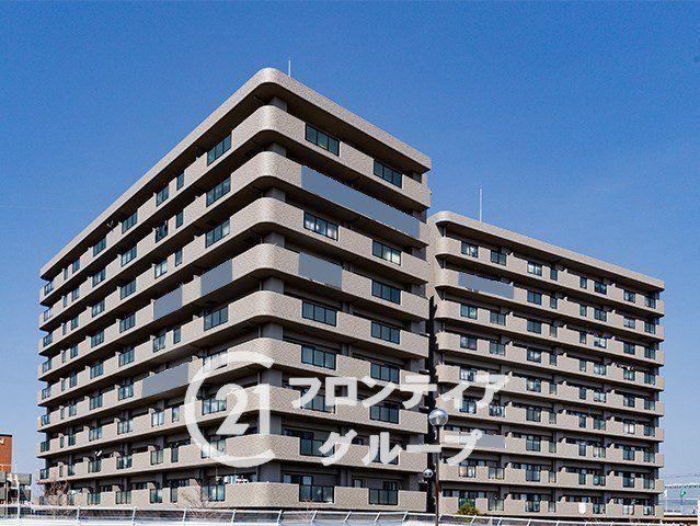 3LDK apartment in Akashi, Hyogo - Photo 1