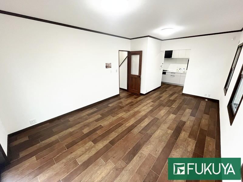 4LDK house in Shijonawate, Osaka - Photo 1
