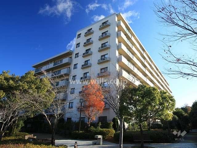 4LDK apartment in Takatsuki, Osaka - Photo 1