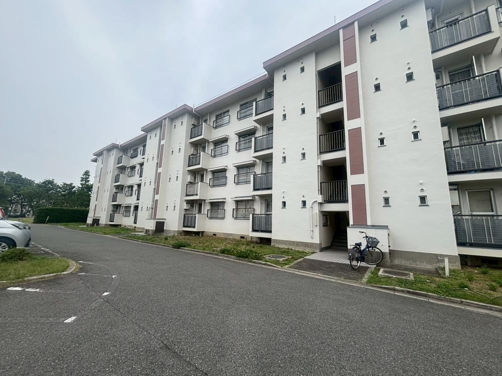 3LDK apartment in Kita Ward, Sakai, Osaka - Photo 1