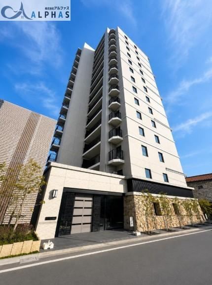 3LDK apartment in Himeji, Hyogo - Photo 1