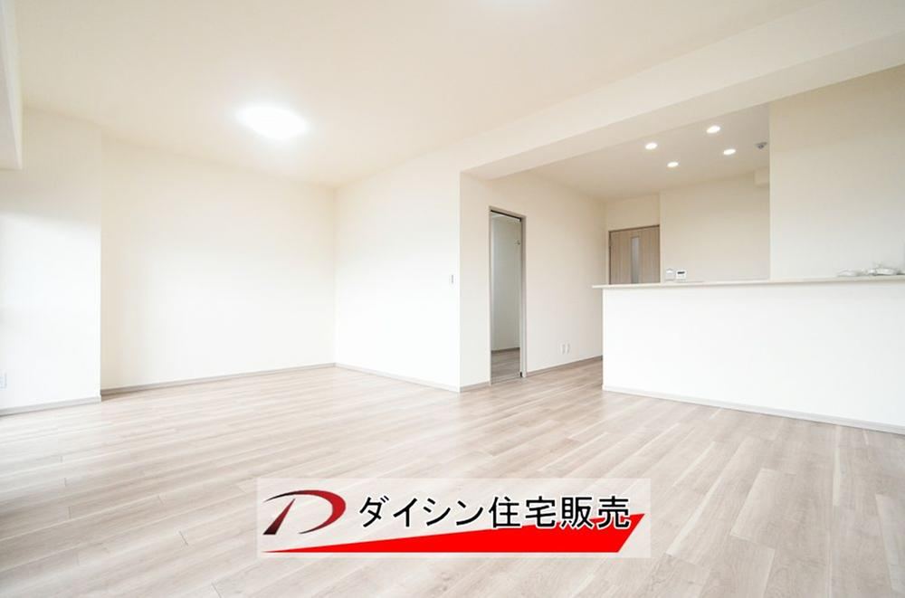 2LDK apartment in Fuchu, Aki District, Hiroshima - Photo 1