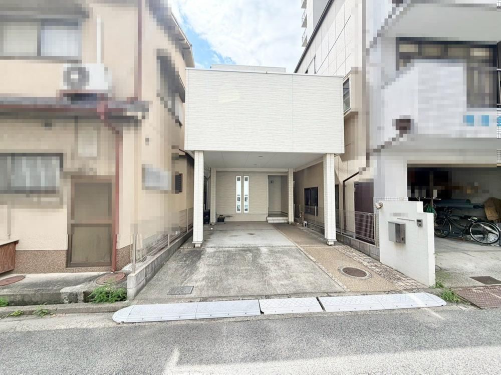 4LDK+S house in Sakai Ward, Sakai, Osaka - Photo 1