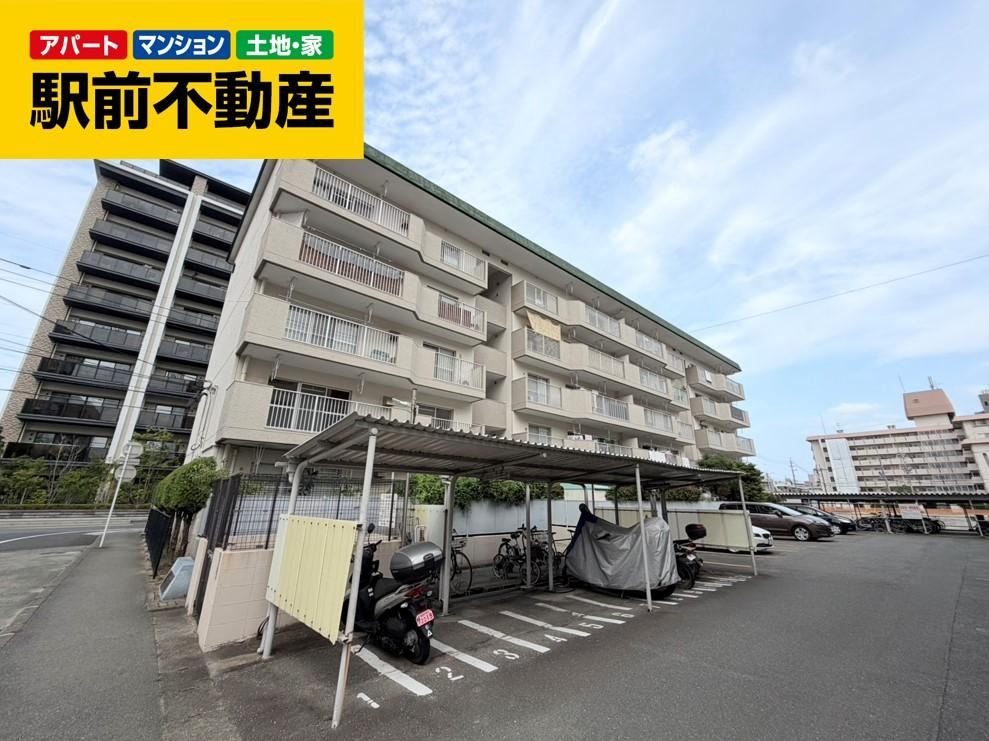 4LDK apartment in Sawara Ward, Fukuoka - Photo 1