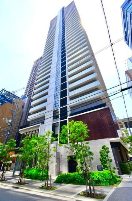 3LDK apartment in Chuo Ward, Osaka - Photo 1