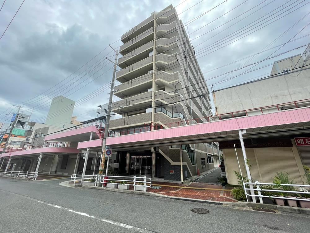 3LDK apartment in Chuo Ward, Kobe, Hyogo - Photo 1