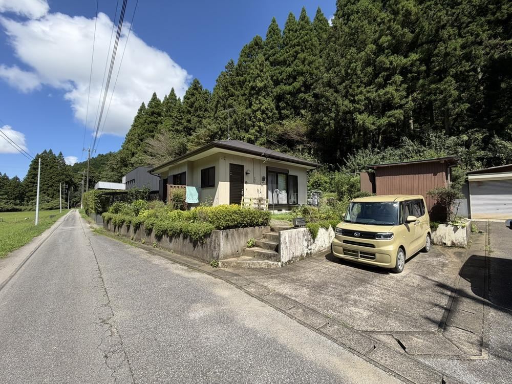 2DK house in Kimitsu, Chiba - Photo 1